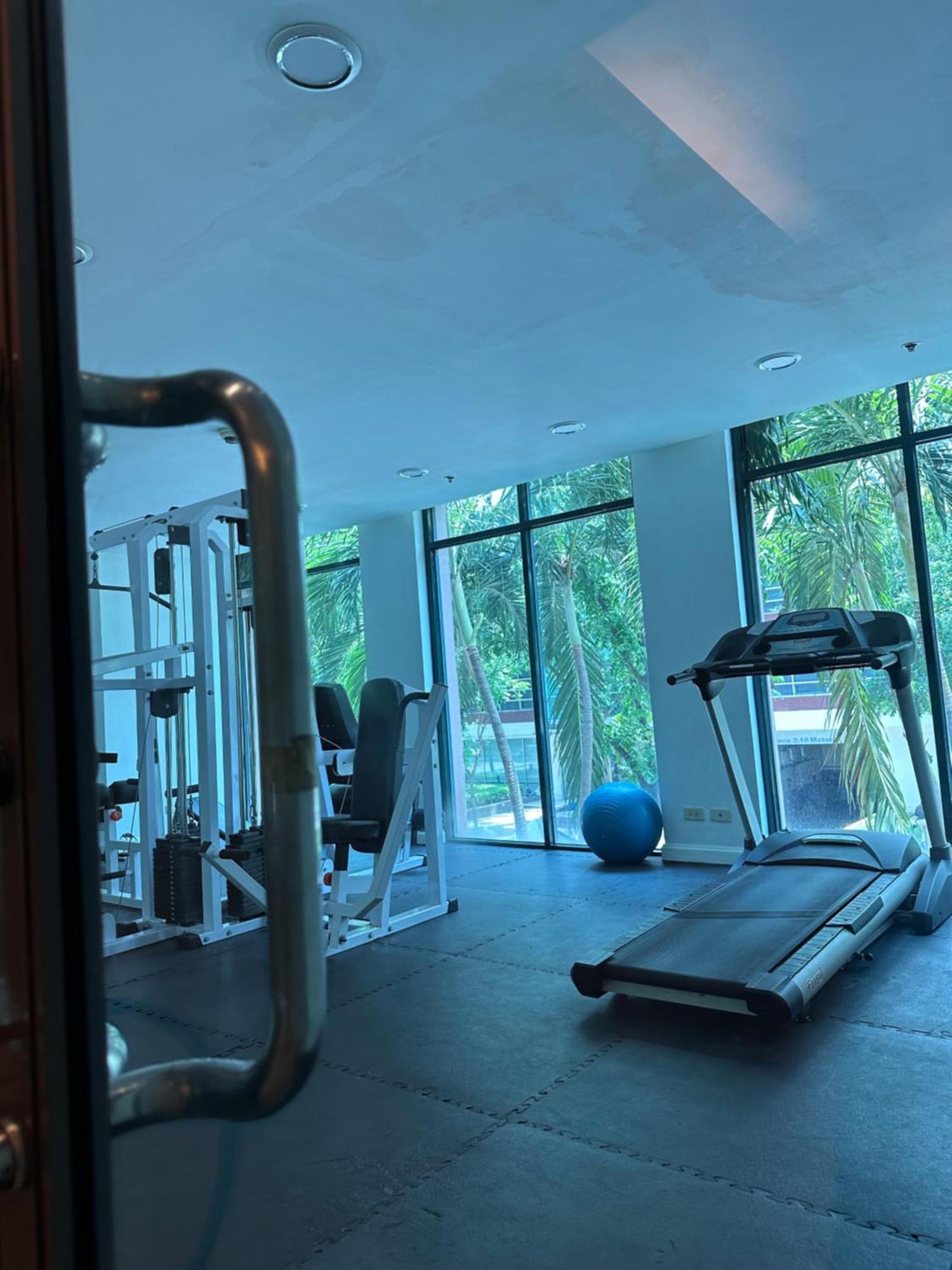 Studio One Condominium, Alabang - Bluu - Fiber Wi-Fi, Netflix-Ready Muntinlupa City Екстер'єр фото