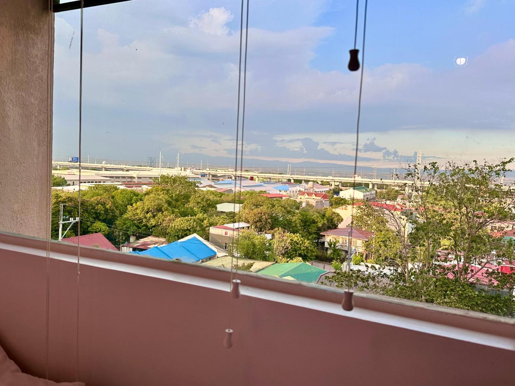 Studio One Condominium, Alabang - Bluu - Fiber Wi-Fi, Netflix-Ready Muntinlupa City Екстер'єр фото