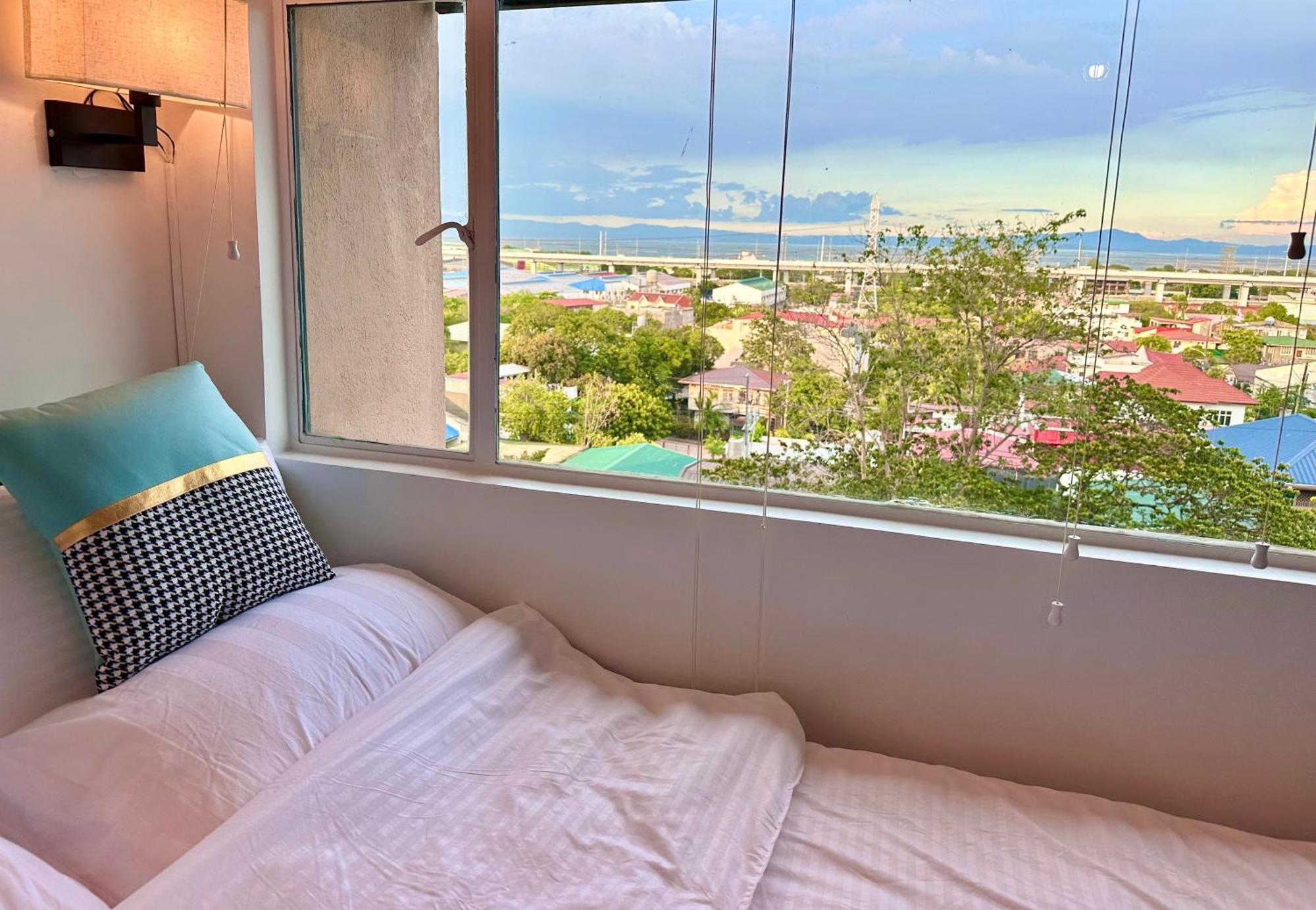 Studio One Condominium, Alabang - Bluu - Fiber Wi-Fi, Netflix-Ready Muntinlupa City Екстер'єр фото